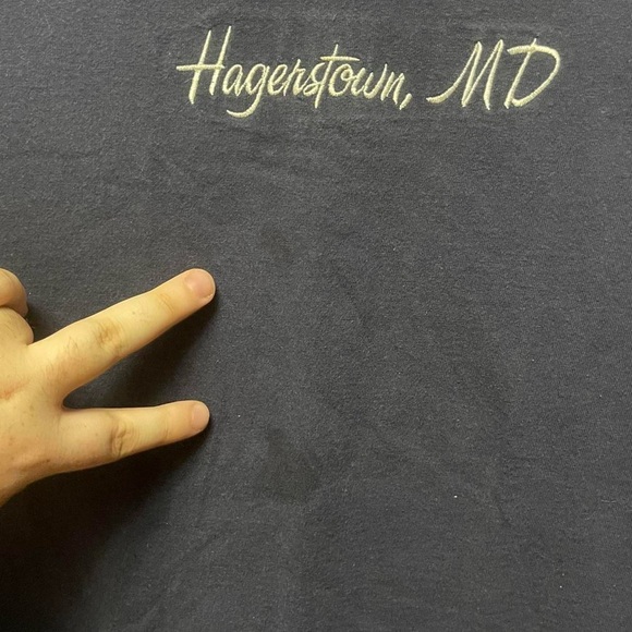 Hagerstown Maryland embroidered short sleeve crewneck casual 90s Y2K T-shirt - Picture 3 of 5